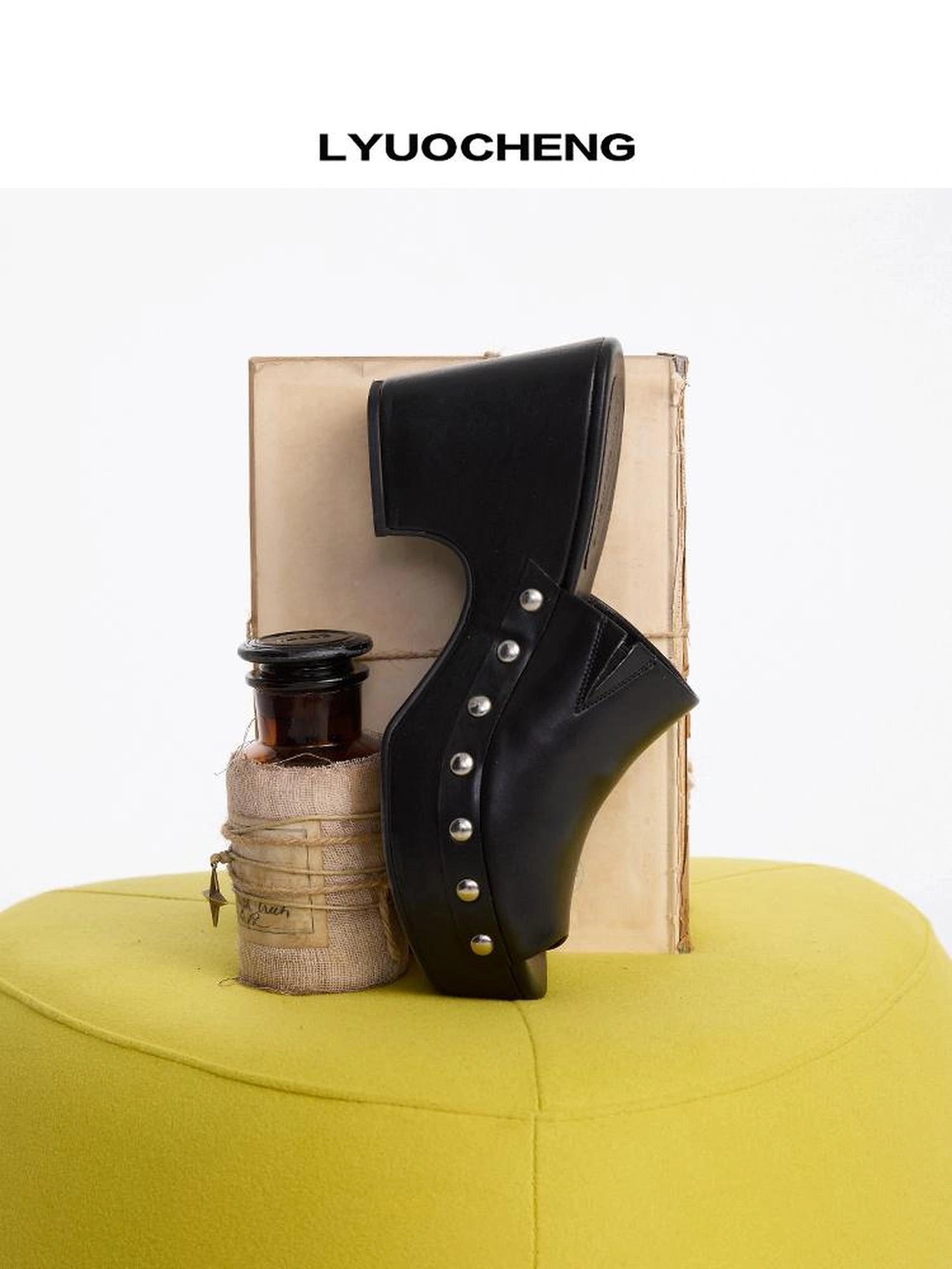 LYUOCHENG Chunky Platform Peep Toe Studded Mule Sandals