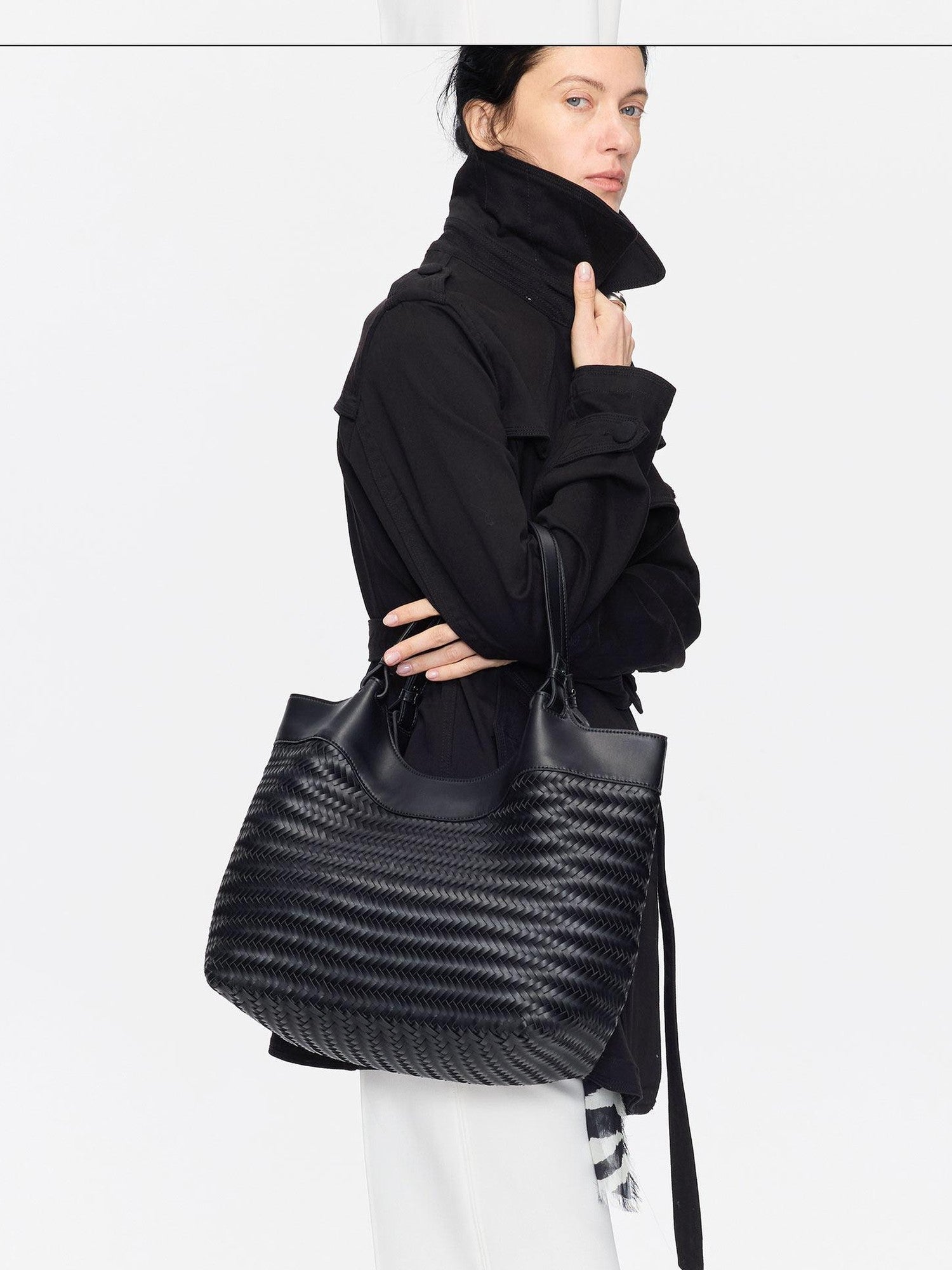 LYUOCHENG Fine Woven Minimalist Large Capacity Tote Women&