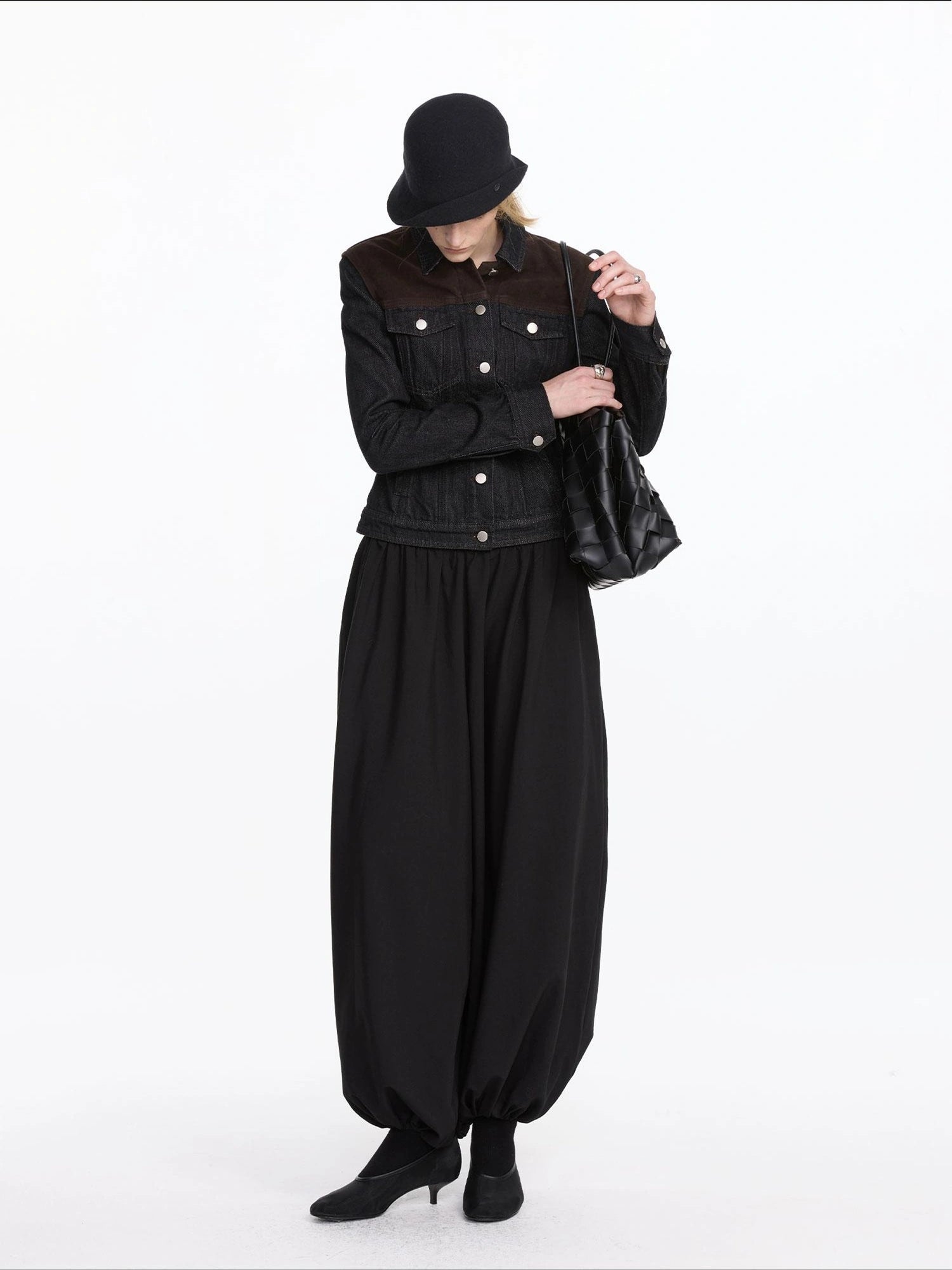 LYUOCHENG Loose Pleated Balloon Pants With Elastic Cuffs