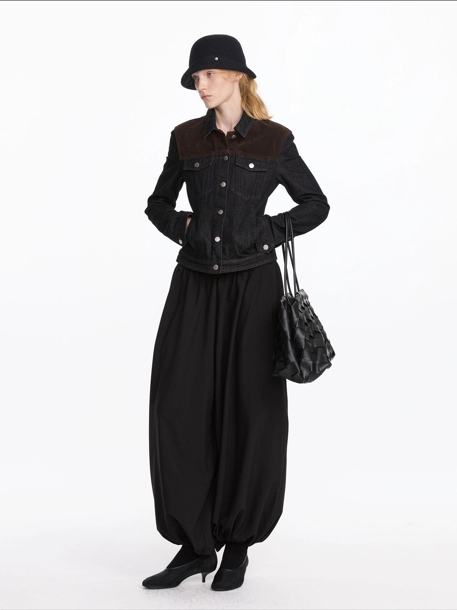LYUOCHENG Loose Pleated Balloon Pants With Elastic Cuffs