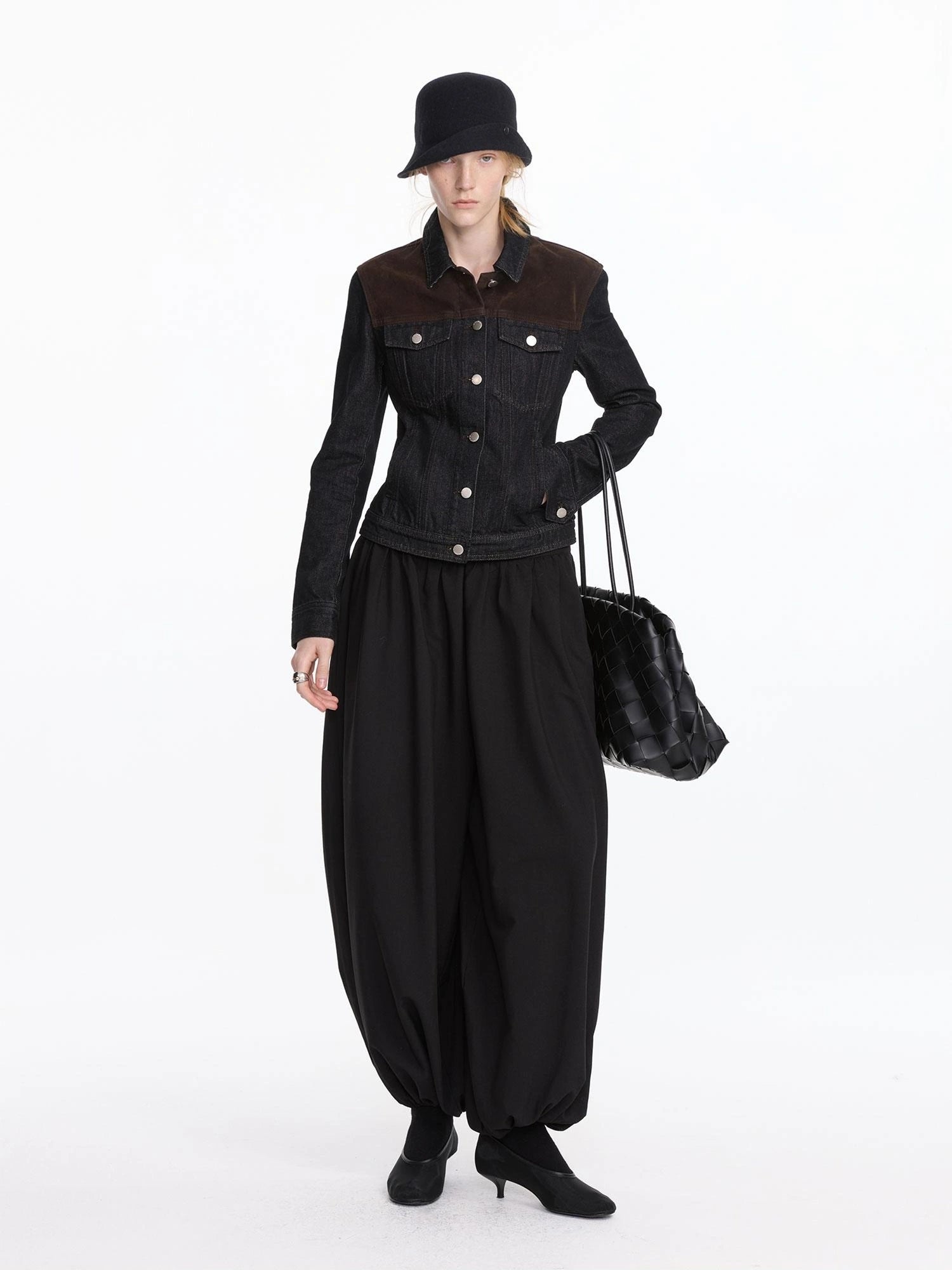 LYUOCHENG Loose Pleated Balloon Pants With Elastic Cuffs