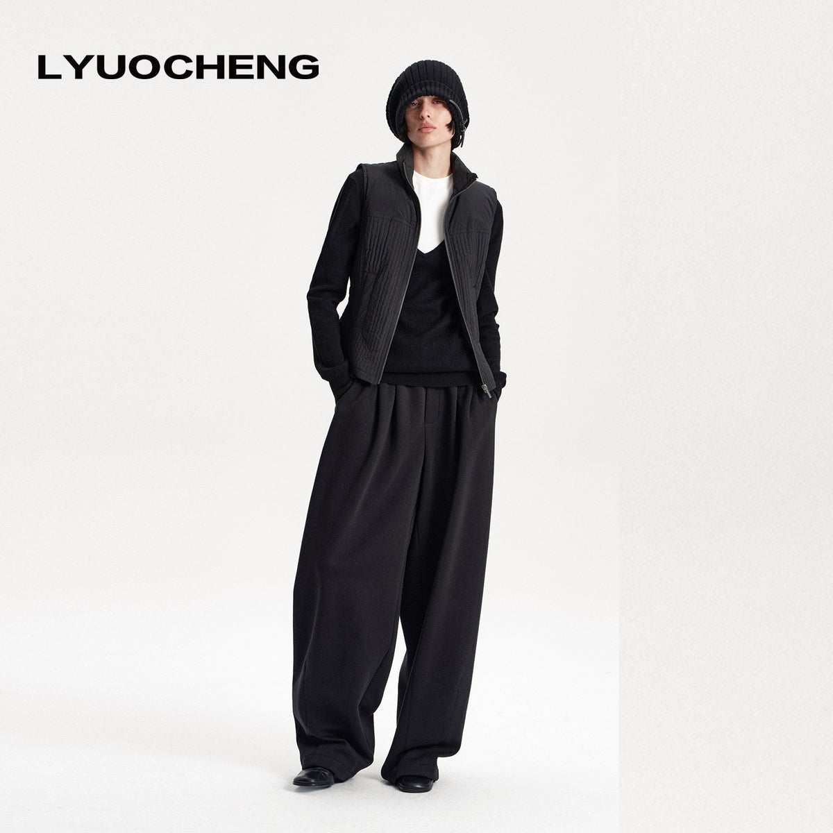 LYUOCHENG_Pleated_Solid_Cropped_Balloon_Women&