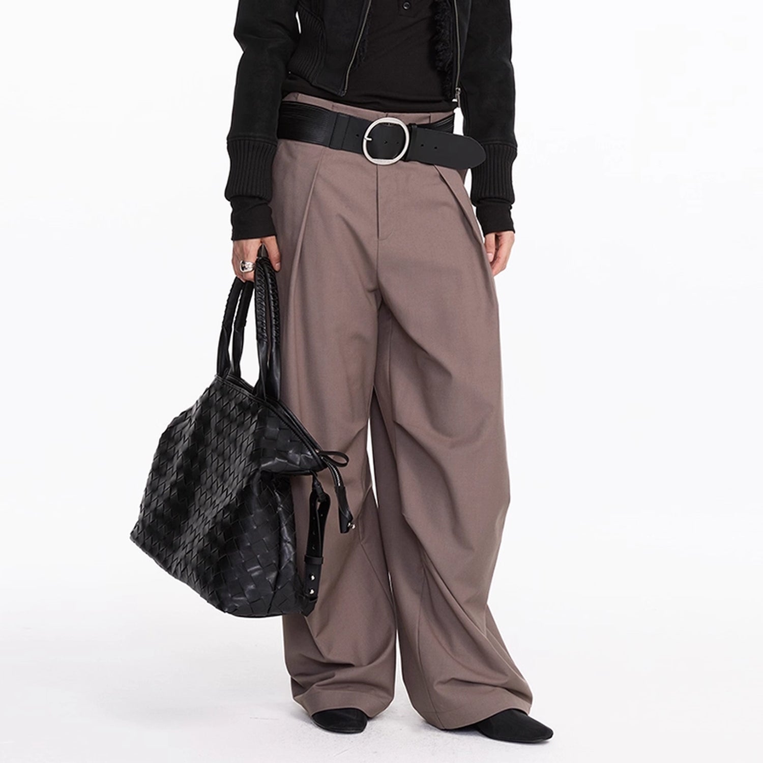 LYUOCHENG_Pleated_Wide_Leg_Trousers_MISSTT