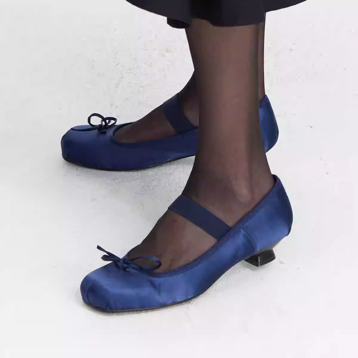 LYUOCHENG_Silver_Navy_Low_Heel_Ballet_Mary_Janes_MISSTT