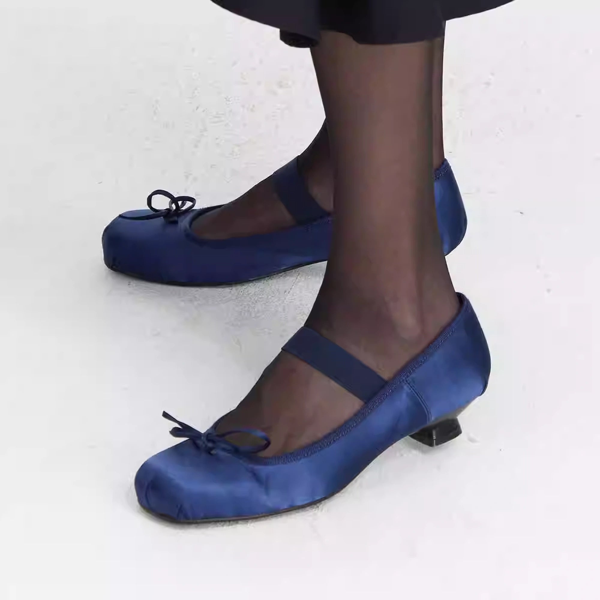 LYUOCHENG_Silver_Navy_Low_Heel_Ballet_Mary_Janes_MISSTT