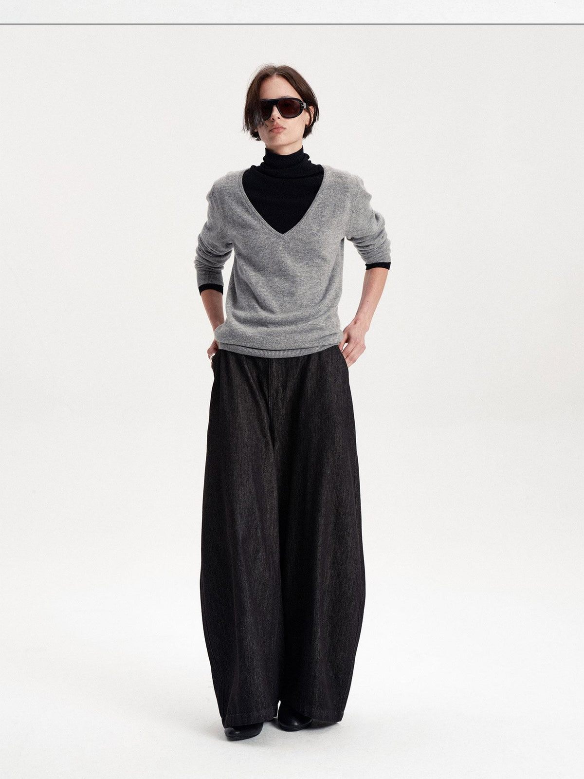 LYUOCHENG Soft Knit Solid V-neck Women&