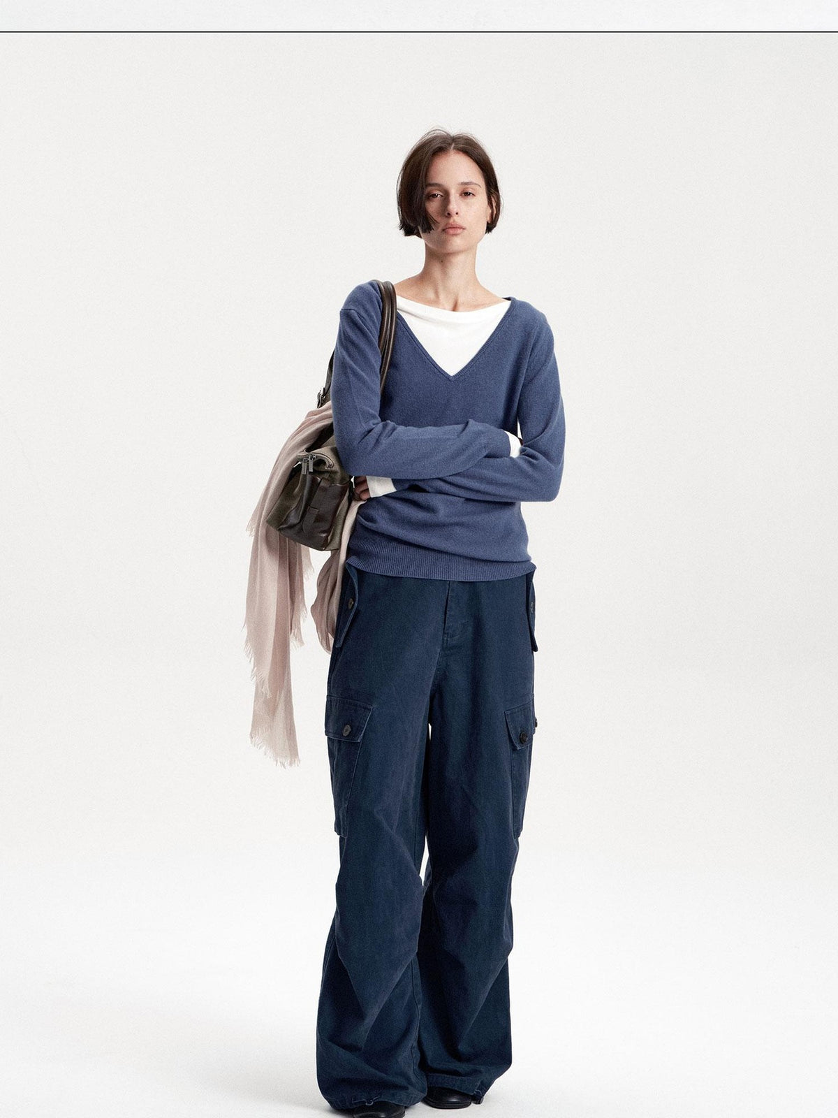 LYUOCHENG Soft Knit Solid V-neck Women&