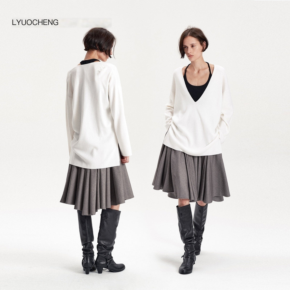 LYUOCHENG_Solid_Minimalist_Deep_V-neck_Pullover_Wool_Blend_Women&
