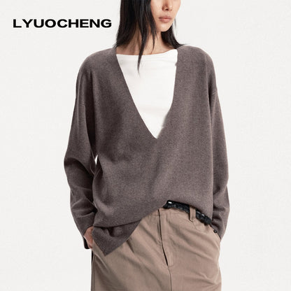 LYUOCHENG_Solid_Minimalist_Deep_V-neck_Pullover_Wool_Blend_Women&
