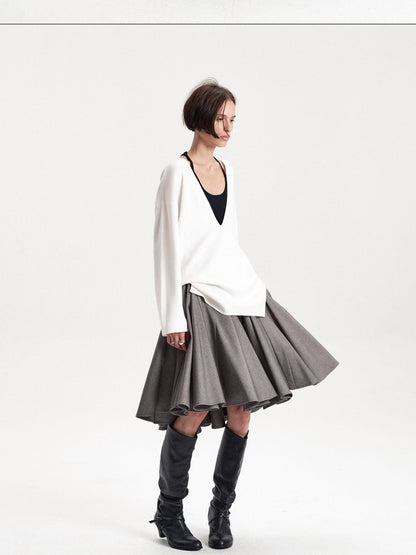 LYUOCHENG Solid Minimalist Deep V-neck Pullover Wool Blend Women&