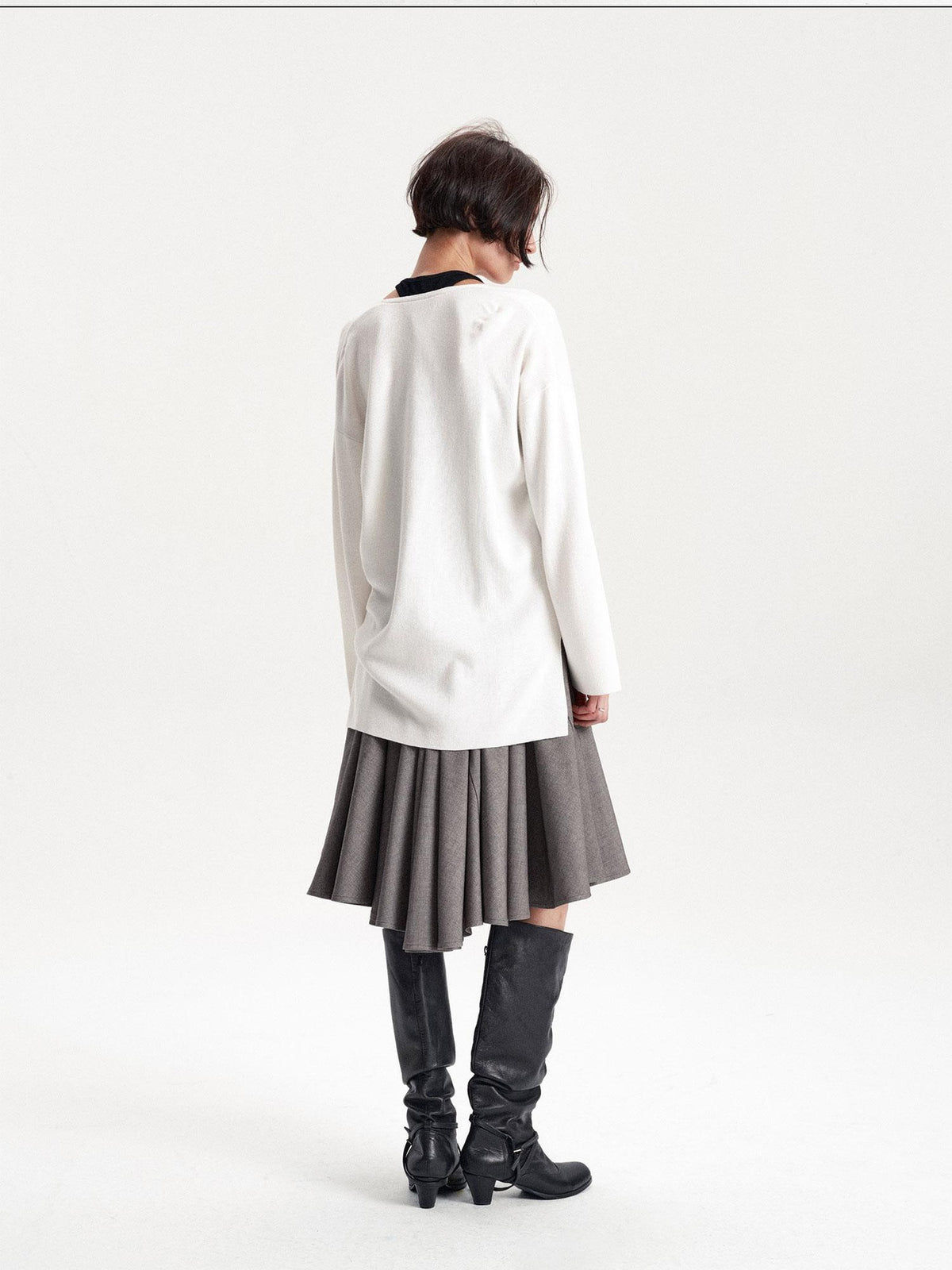 LYUOCHENG Solid Minimalist Deep V-neck Pullover Wool Blend Women&
