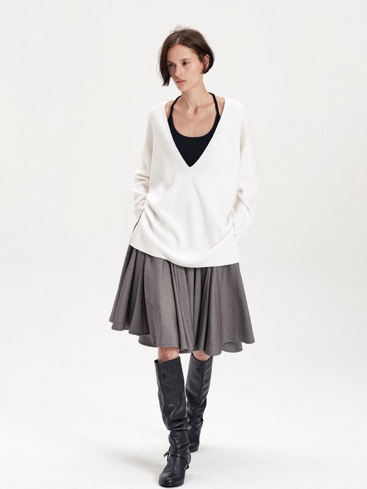 LYUOCHENG Solid Minimalist Deep V-neck Pullover Wool Blend Women&