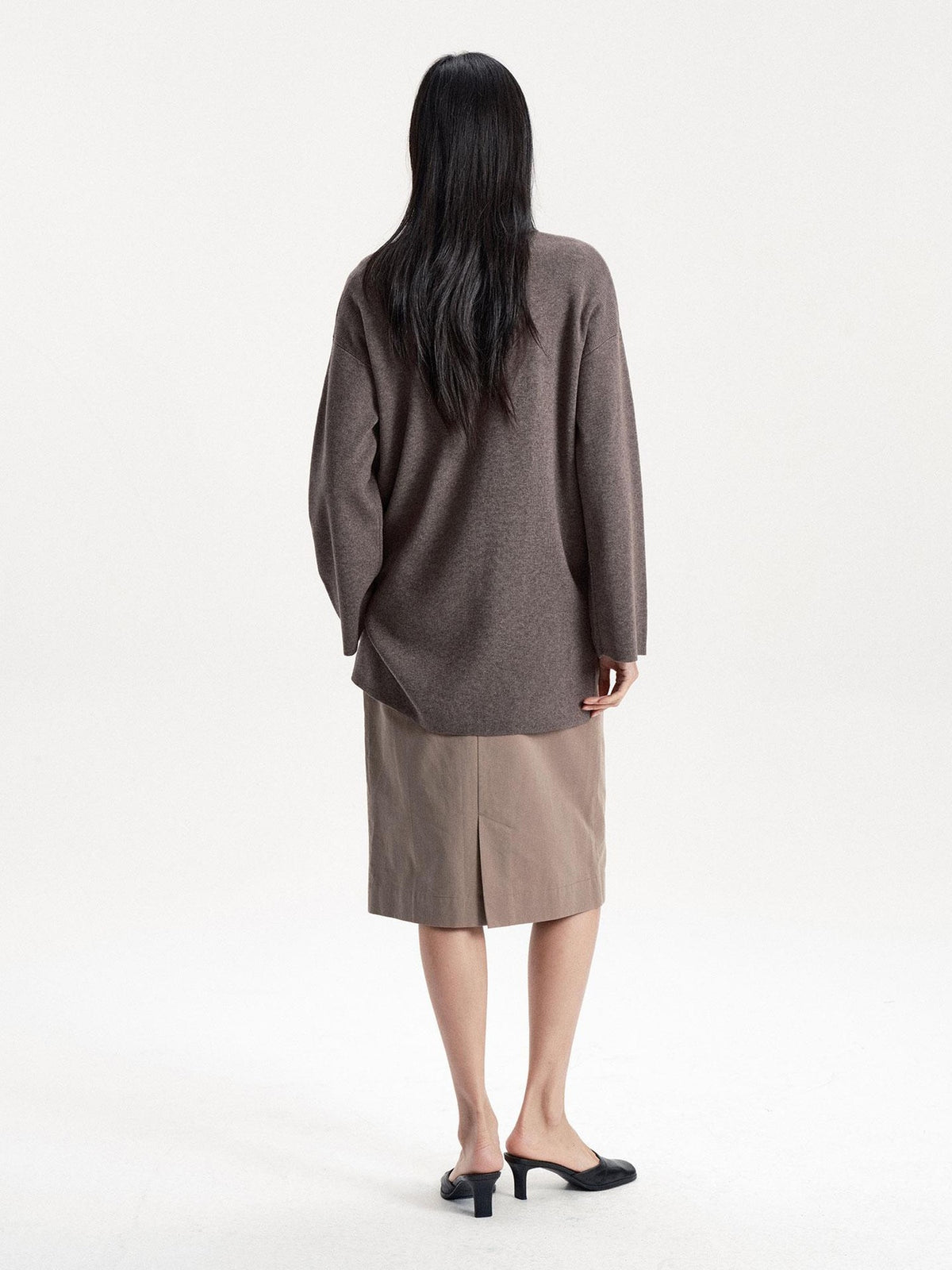 LYUOCHENG Solid Minimalist Deep V-neck Pullover Wool Blend Women&
