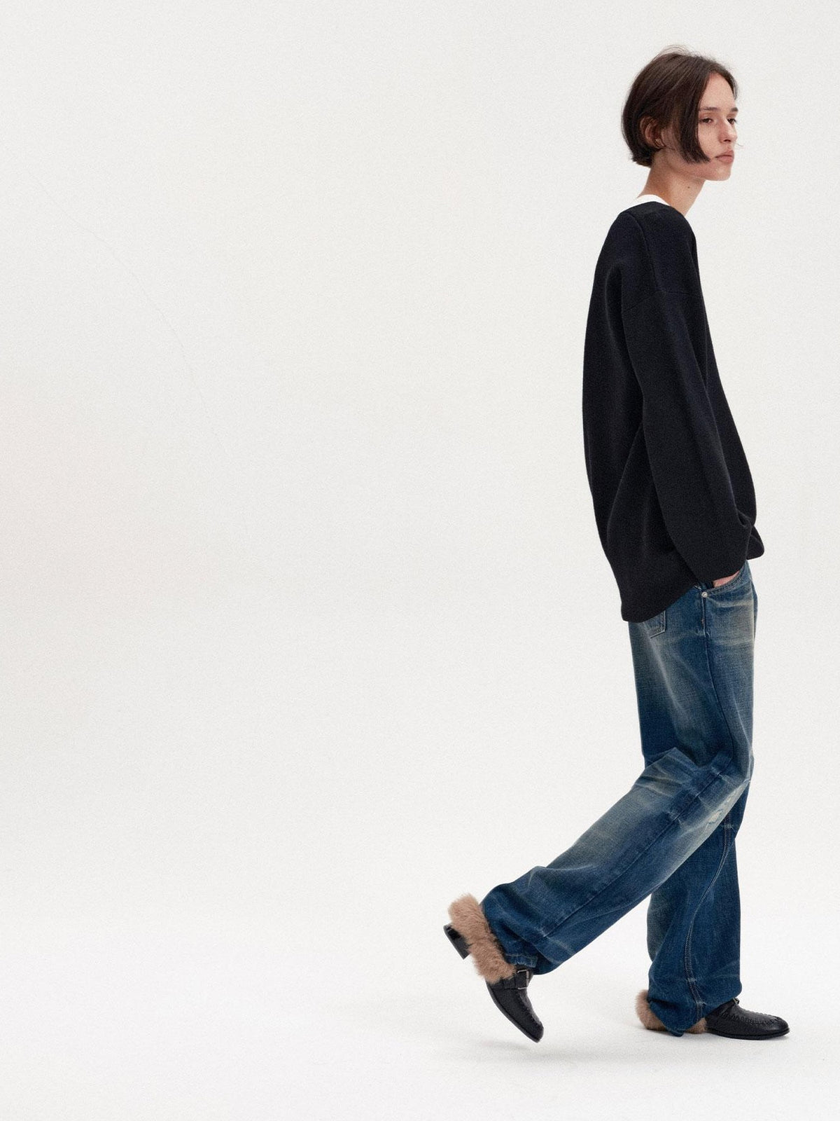 LYUOCHENG Solid Minimalist Deep V-neck Pullover Wool Blend Women&