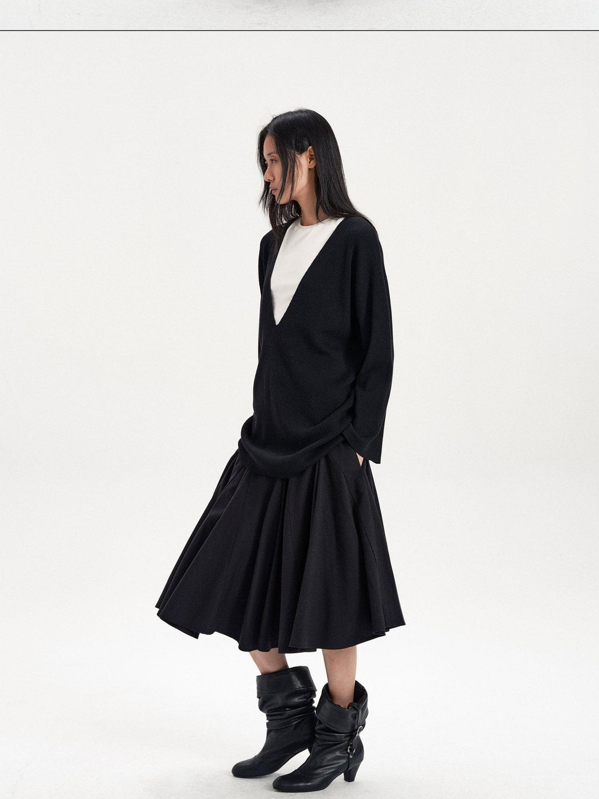 LYUOCHENG Solid Minimalist Deep V-neck Pullover Wool Blend Women&