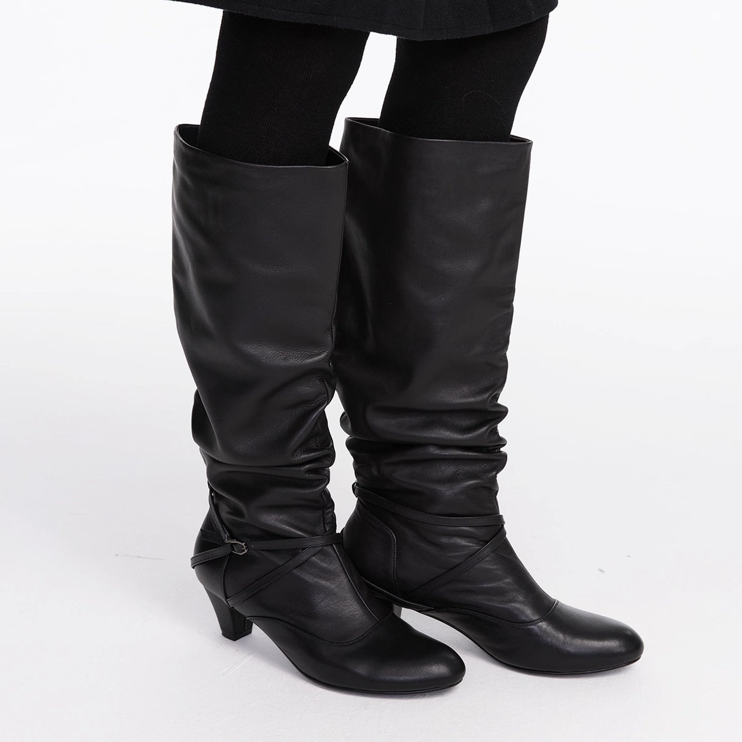 LYUOCHENG_Stacked_Fold_Retro_Round_Toe_Leather_Mid_Heel_Boots_MISSTT