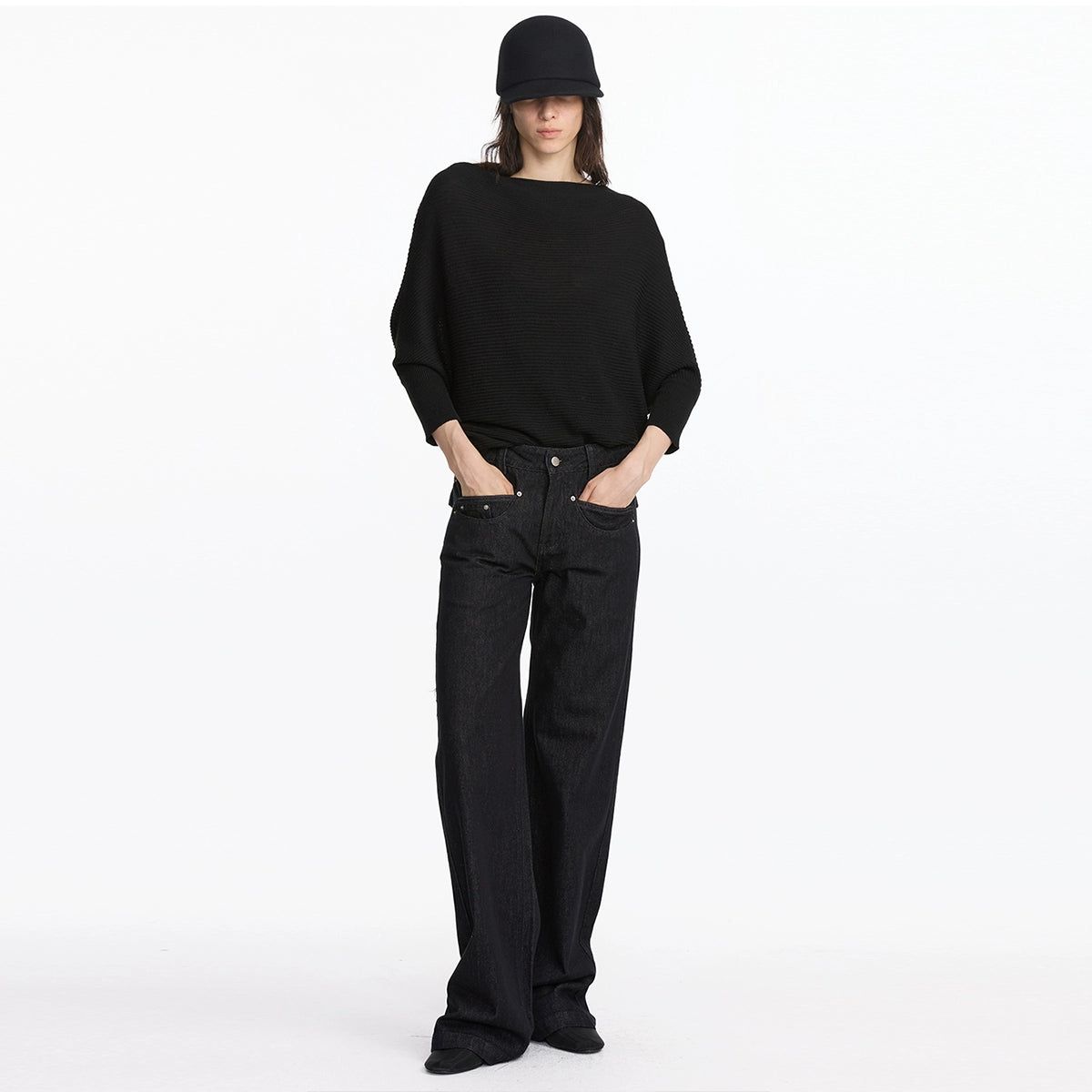 LYUOCHENG_Straight_Leg_Black_Denim_Jeans_With_Smile_Pockets_MISSTT