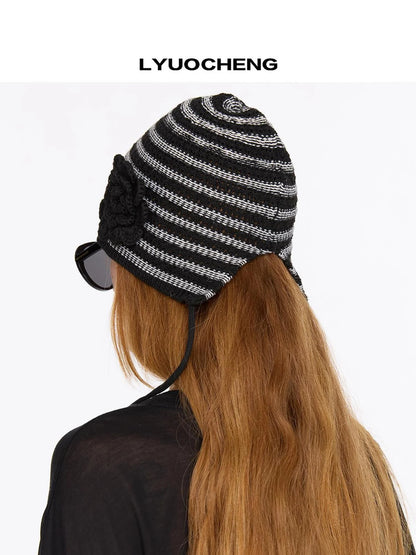 LYUOCHENG Striped Knit Beanie With Detachable Floral Accent