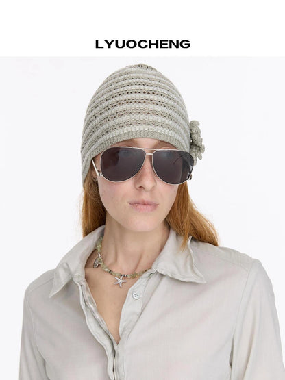 LYUOCHENG Striped Knit Beanie With Detachable Floral Accent