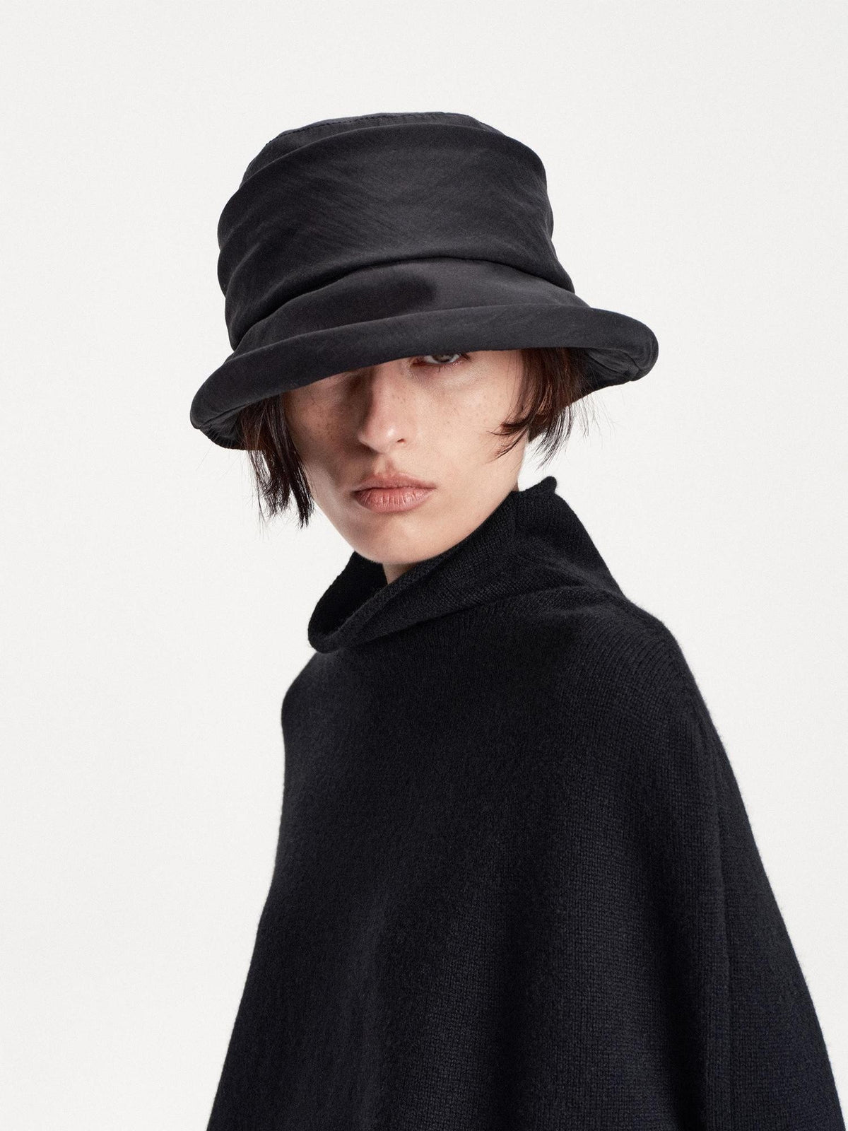 LYUOCHENG Textured Pleated Wide Brim Bucket Women&