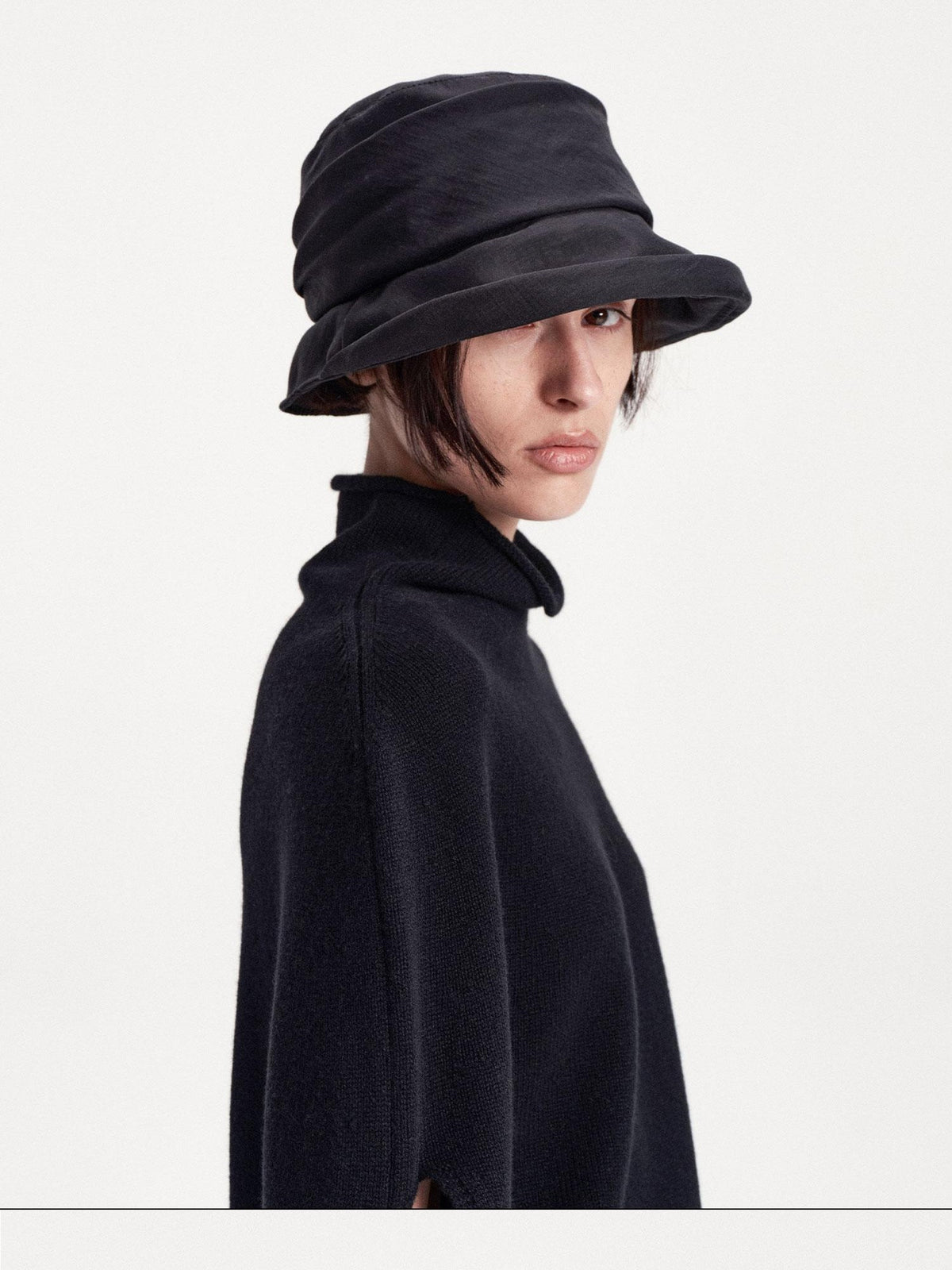 LYUOCHENG Textured Pleated Wide Brim Bucket Women&