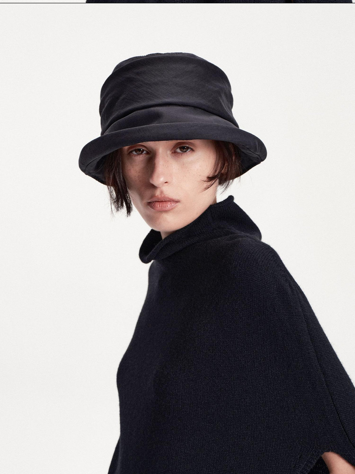 LYUOCHENG Textured Pleated Wide Brim Bucket Women&