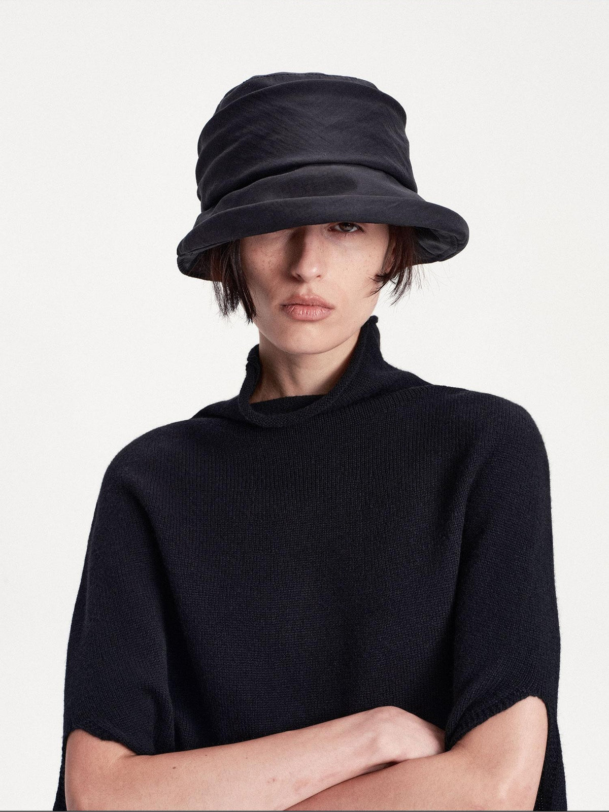 LYUOCHENG Textured Pleated Wide Brim Bucket Women&