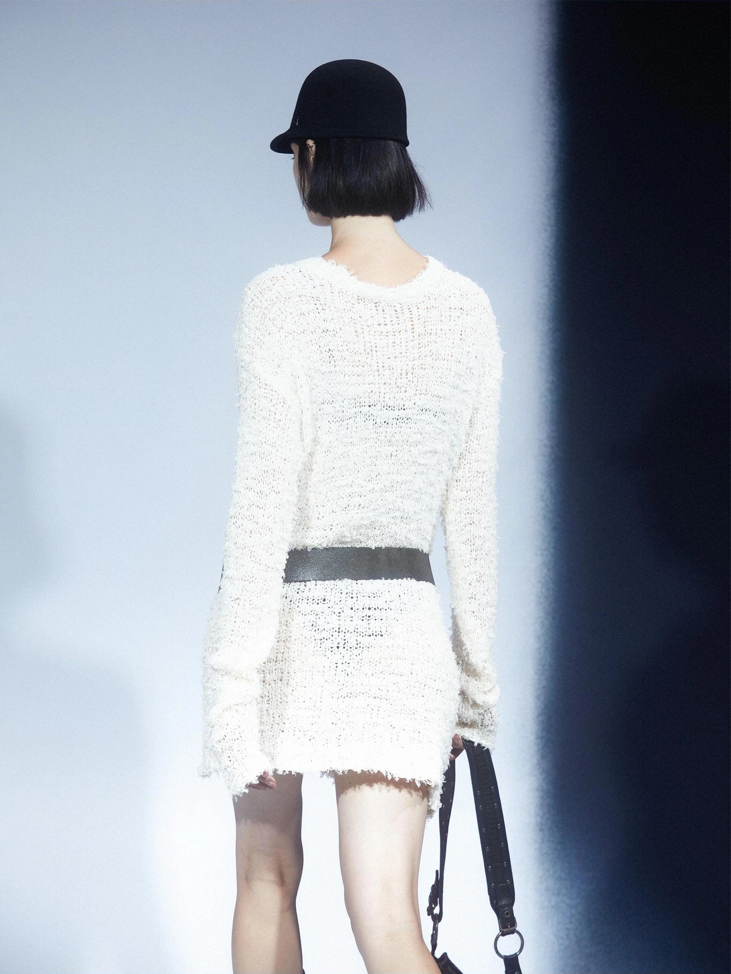 LYUOCHENG Two Tone Raw Edge Mesh Knit Top