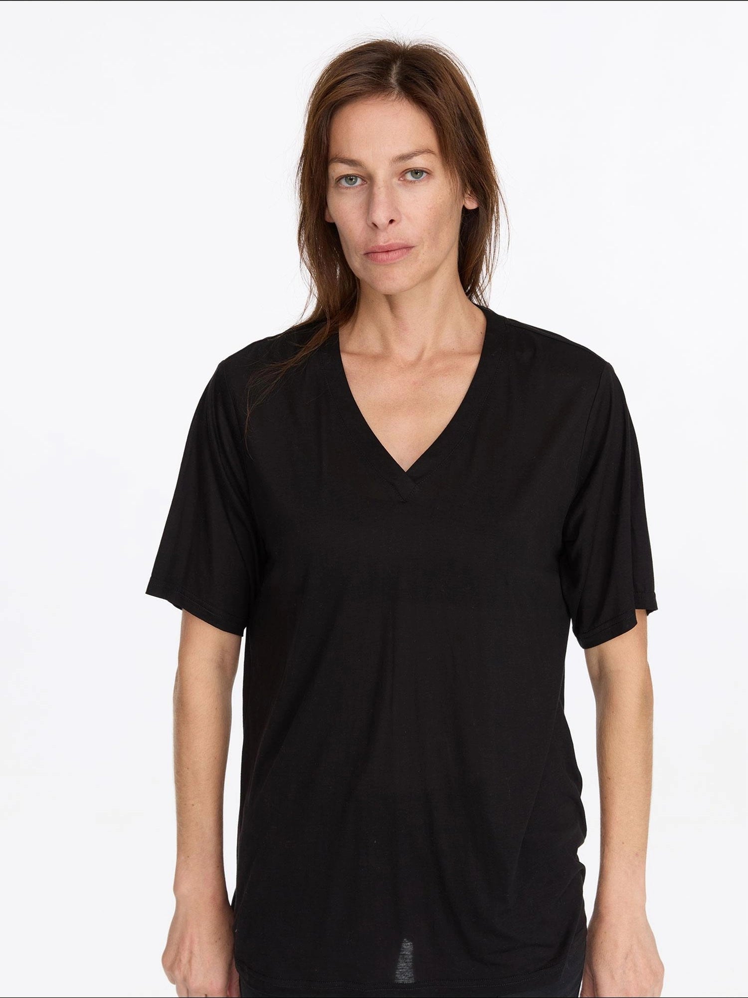 LYUOCHENG V-Neck Loose Tee With Cooling Tencel Blend