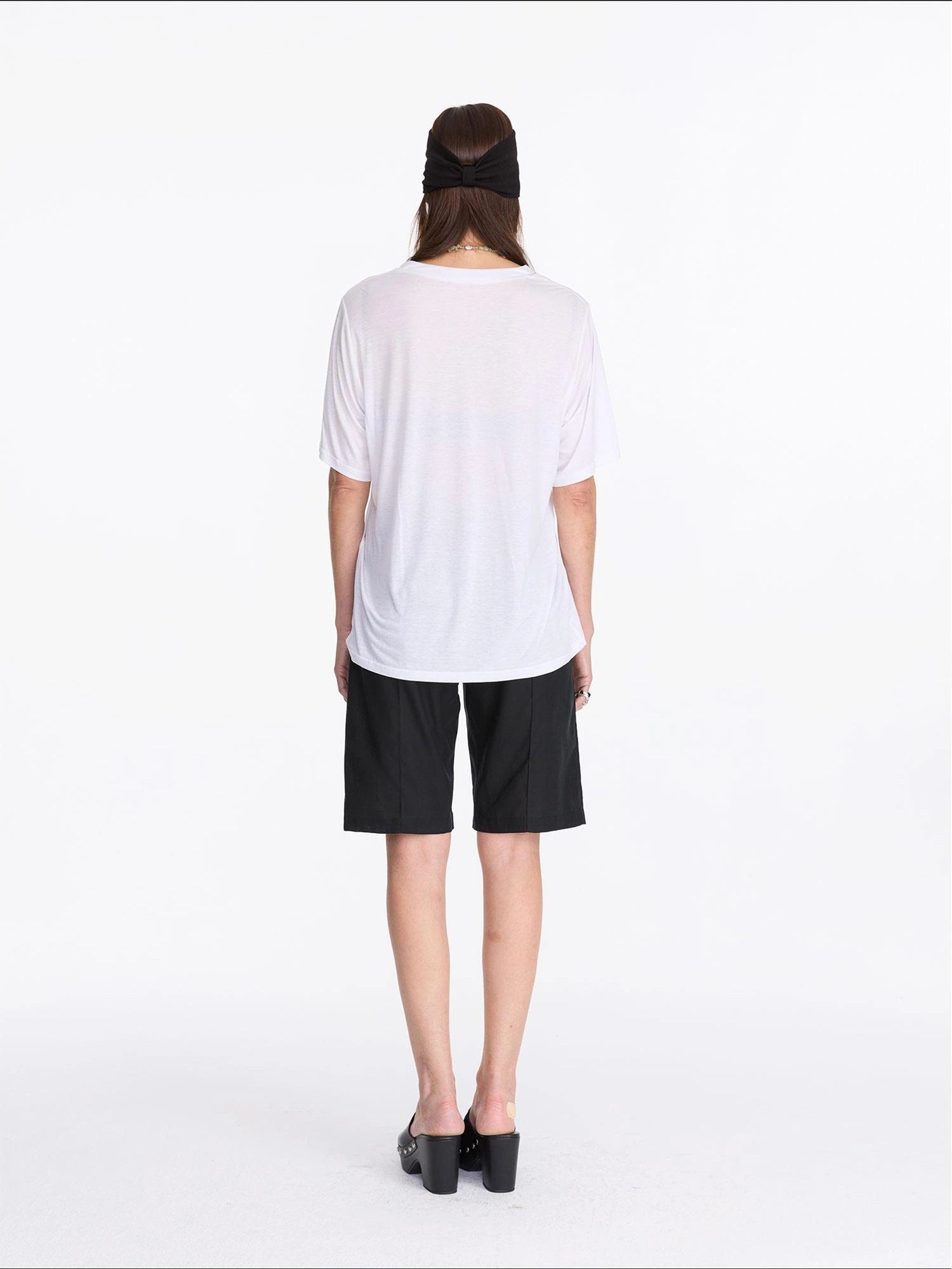 LYUOCHENG V-Neck Loose Tee With Cooling Tencel Blend