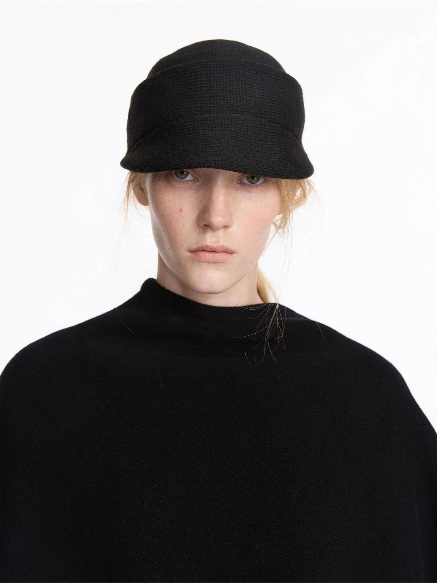 Vintage Autumn Knit Cloche Hat With Short Brim