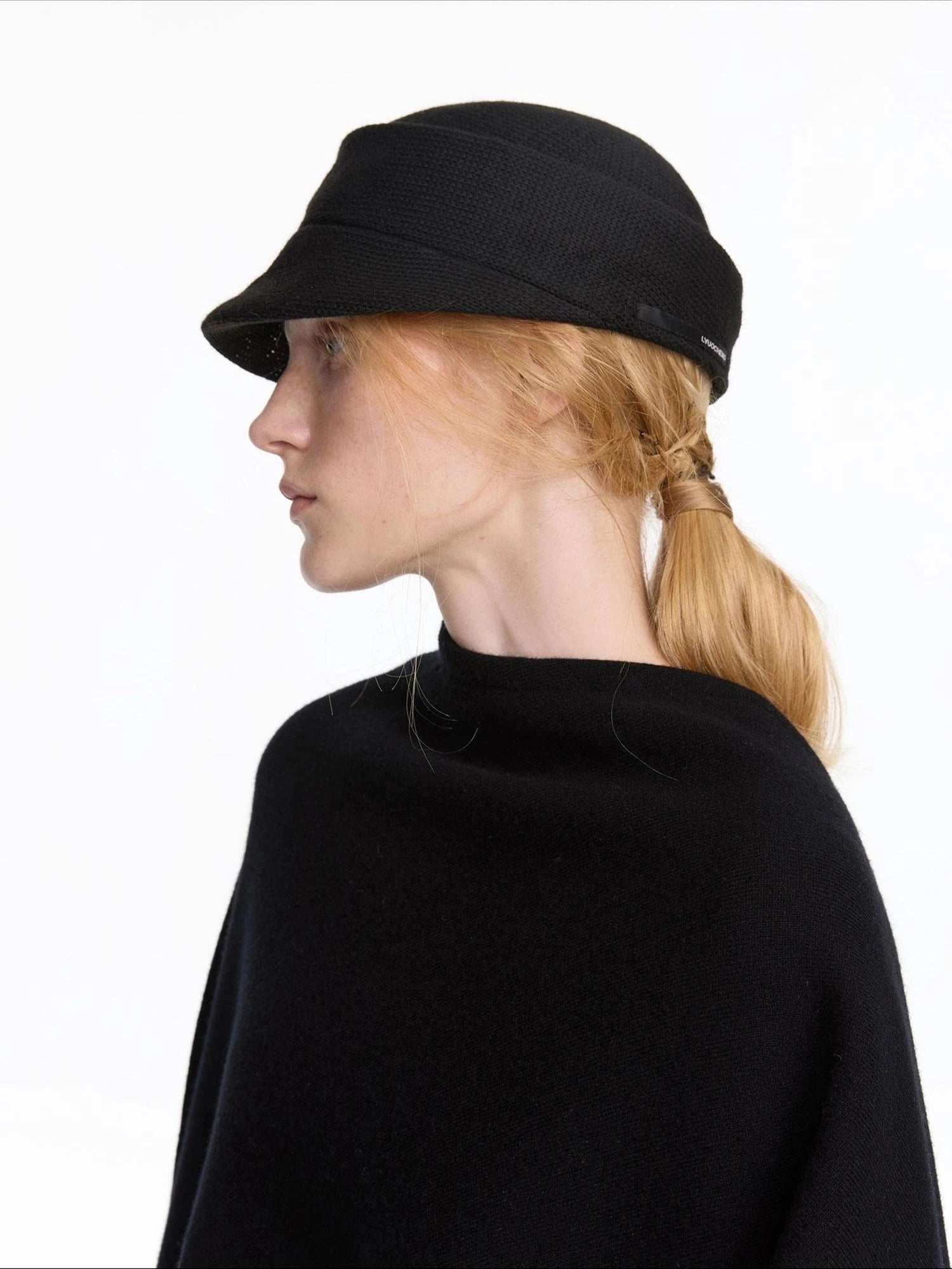 Vintage Autumn Knit Cloche Hat With Short Brim