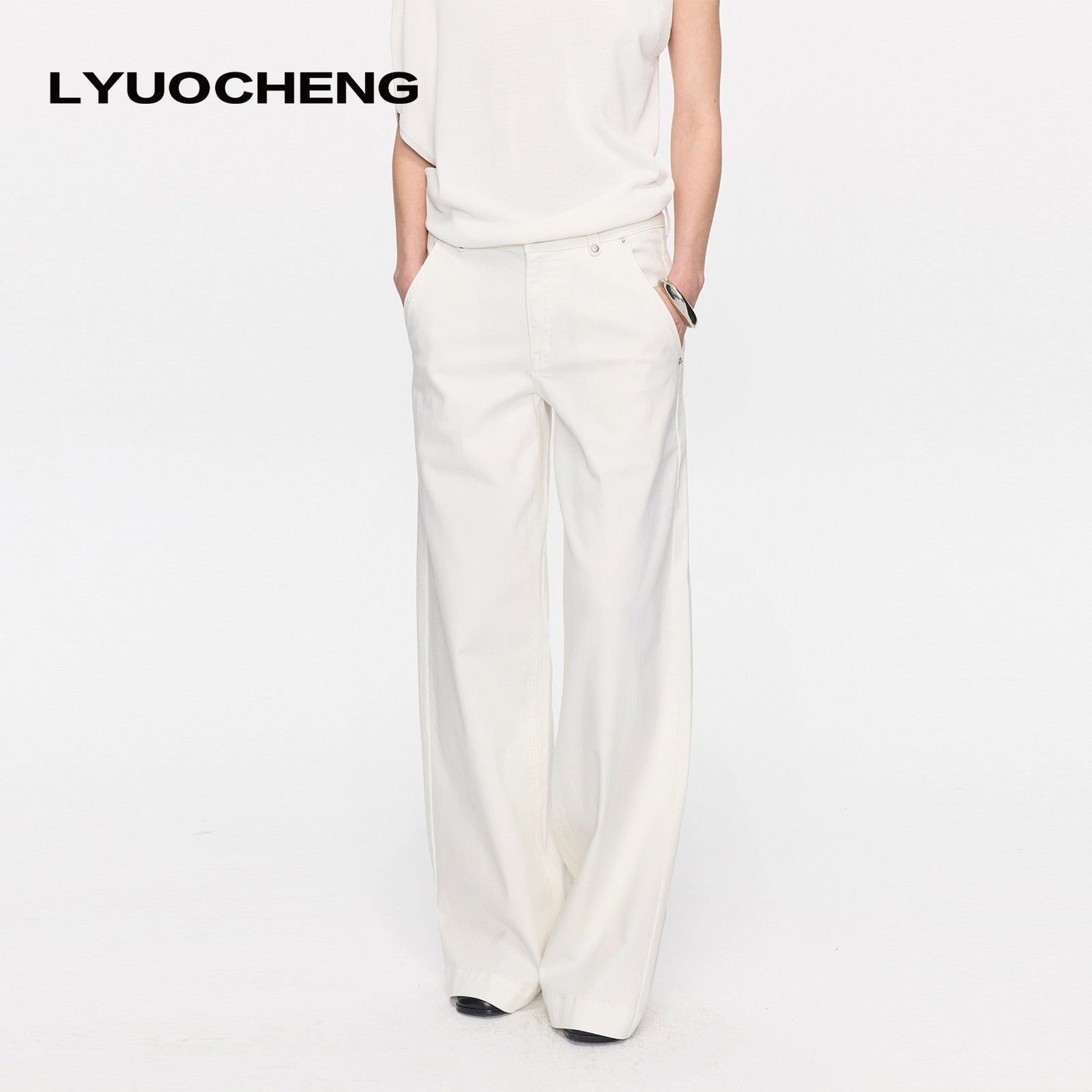 LYUOCHENG_White_Slight_Flare_Natural_Waist_Stretch_Women&