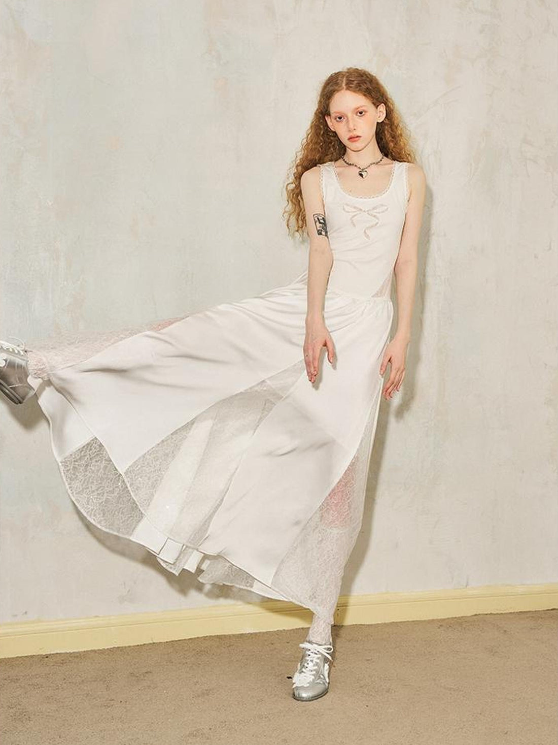 DIDDI MODA Lace Bow Embroidered A Line Dress With Slit Insert