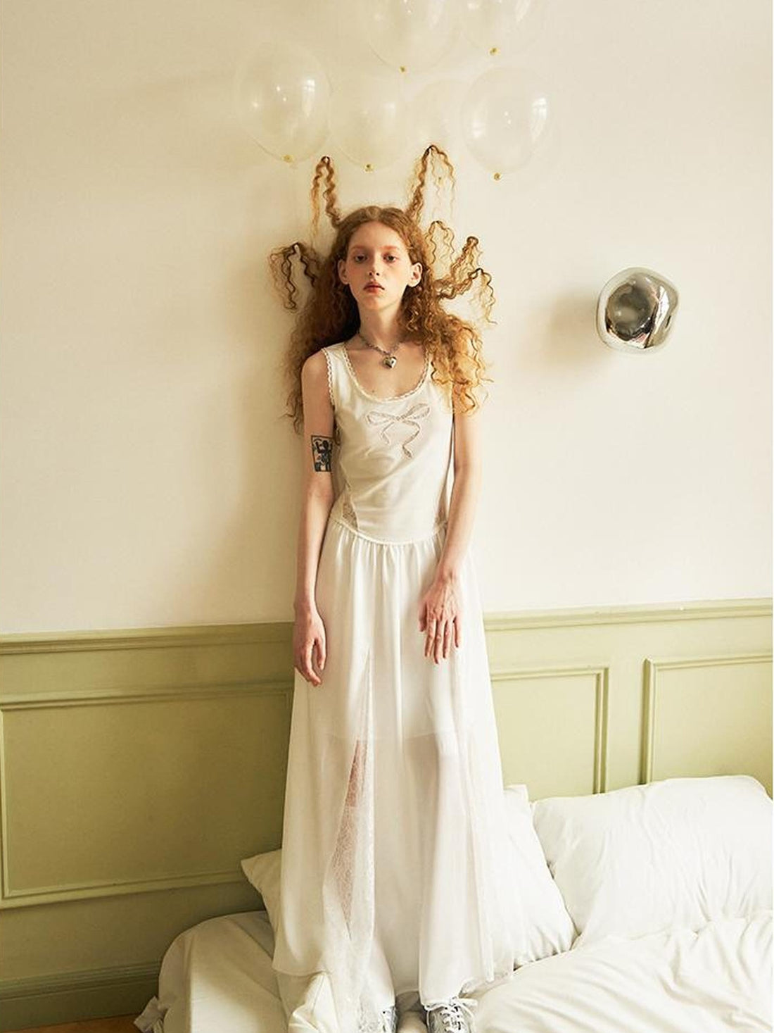 DIDDI MODA Lace Bow Embroidered A Line Dress With Slit Insert