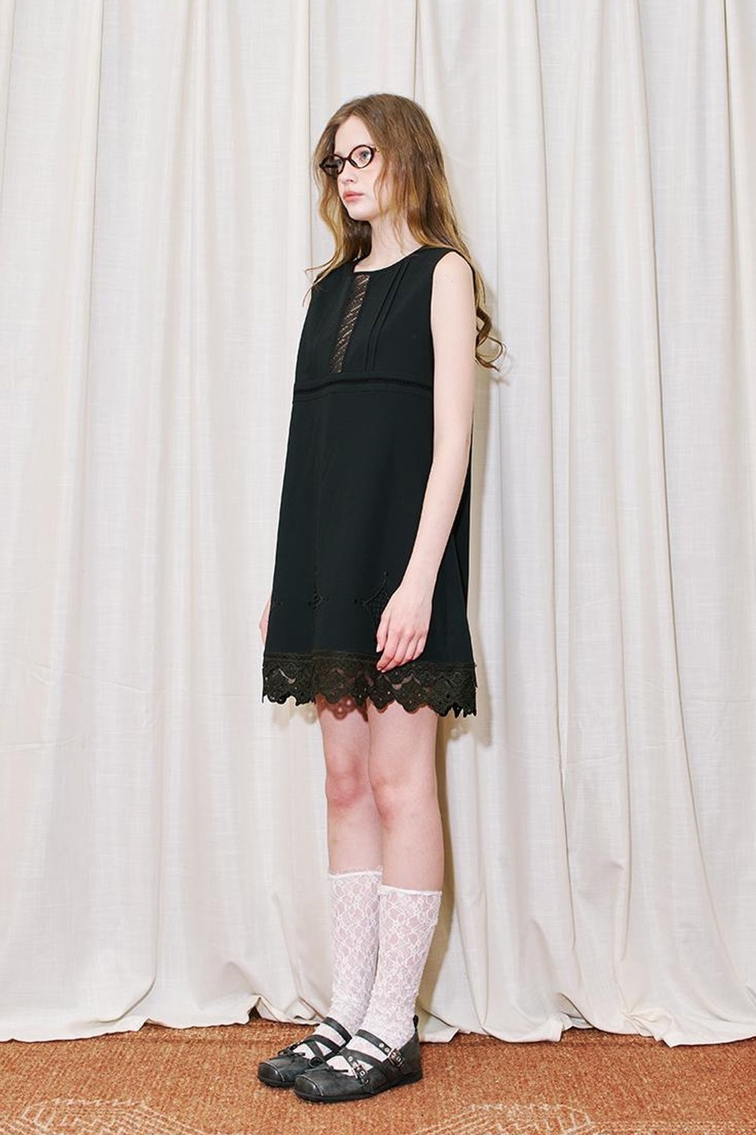 DIDDI MODA Lace Star Cutout Dress