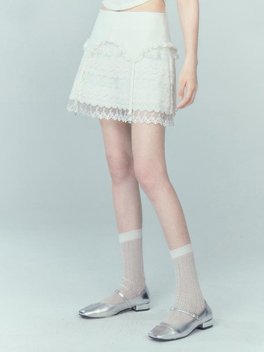 DIDDI MODA Lace Tiered Pure White Mini Skirt