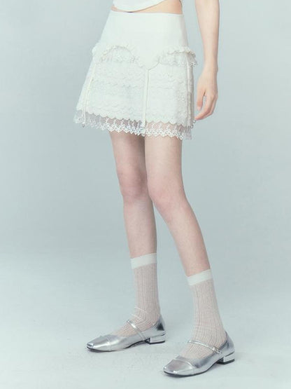 DIDDI MODA Lace Tiered Pure White Mini Skirt