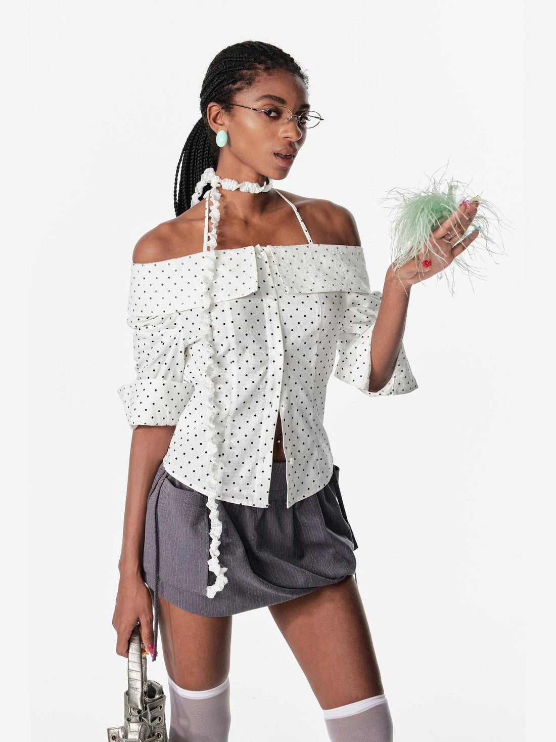 2th Desire Lace Trim Off-Shoulder C-Cut Back Fitted Blouse Shirt