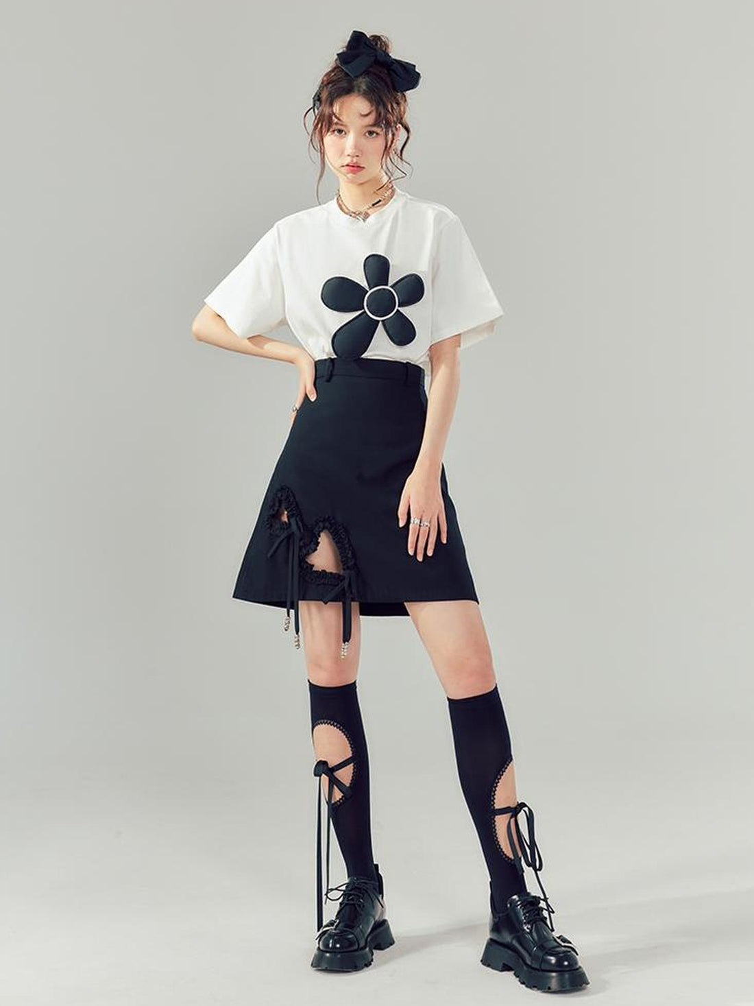 DIDDI MODA Lace Trimmed Hollow Heart A Line Mini Skirt