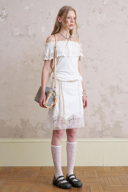 Lace Trimmed Tuck Pleat Mini Skirt