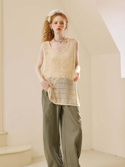 DIDDI MODA Laser Cut Floral Embroidered Curve Jeans