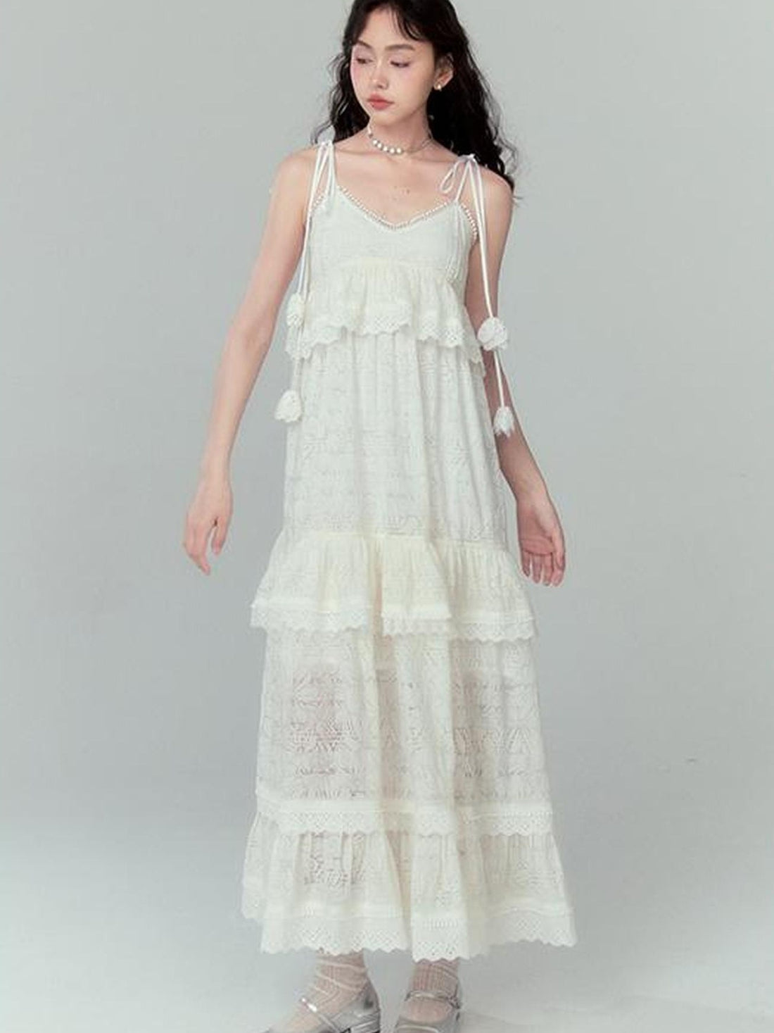 DIDDI MODA Lily Bell Lace Tiered Maxi Dress