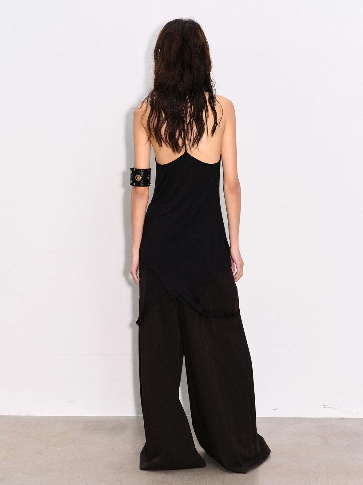 Low pixel Black Pressed Pleats Low Waist Studs Women&