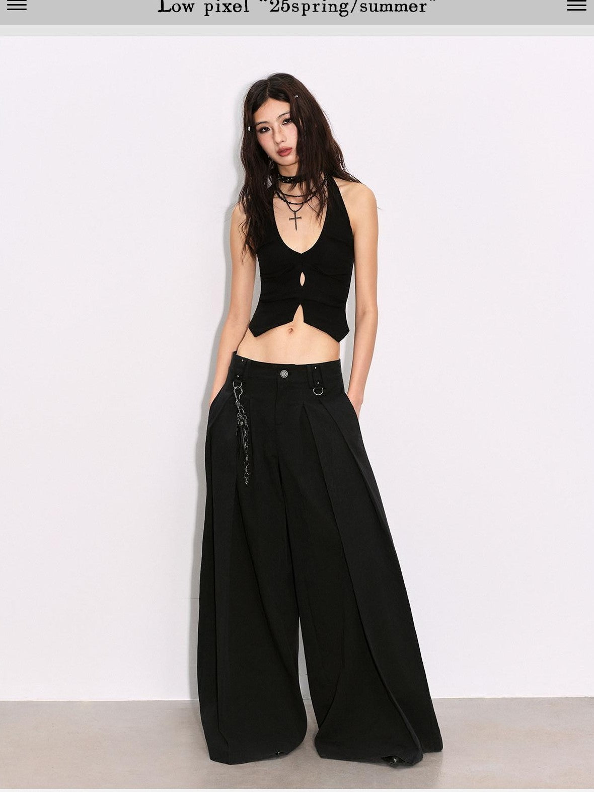Low pixel Black Pressed Pleats Low Waist Studs Women&