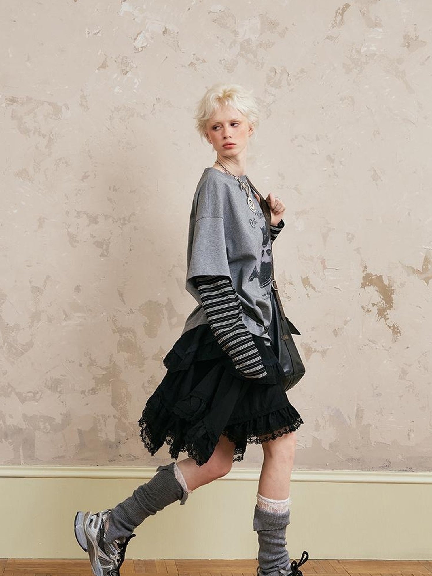 DIDDI MODA Mermaid Cat Oversized Layered Tee With Stripe Sleeves