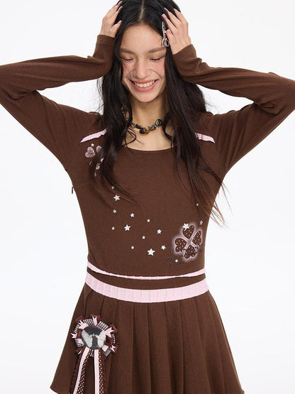MOMSYCAN FOX LINE Micro Elastic A Line Swing Dress With 4 Leaf Clover Print