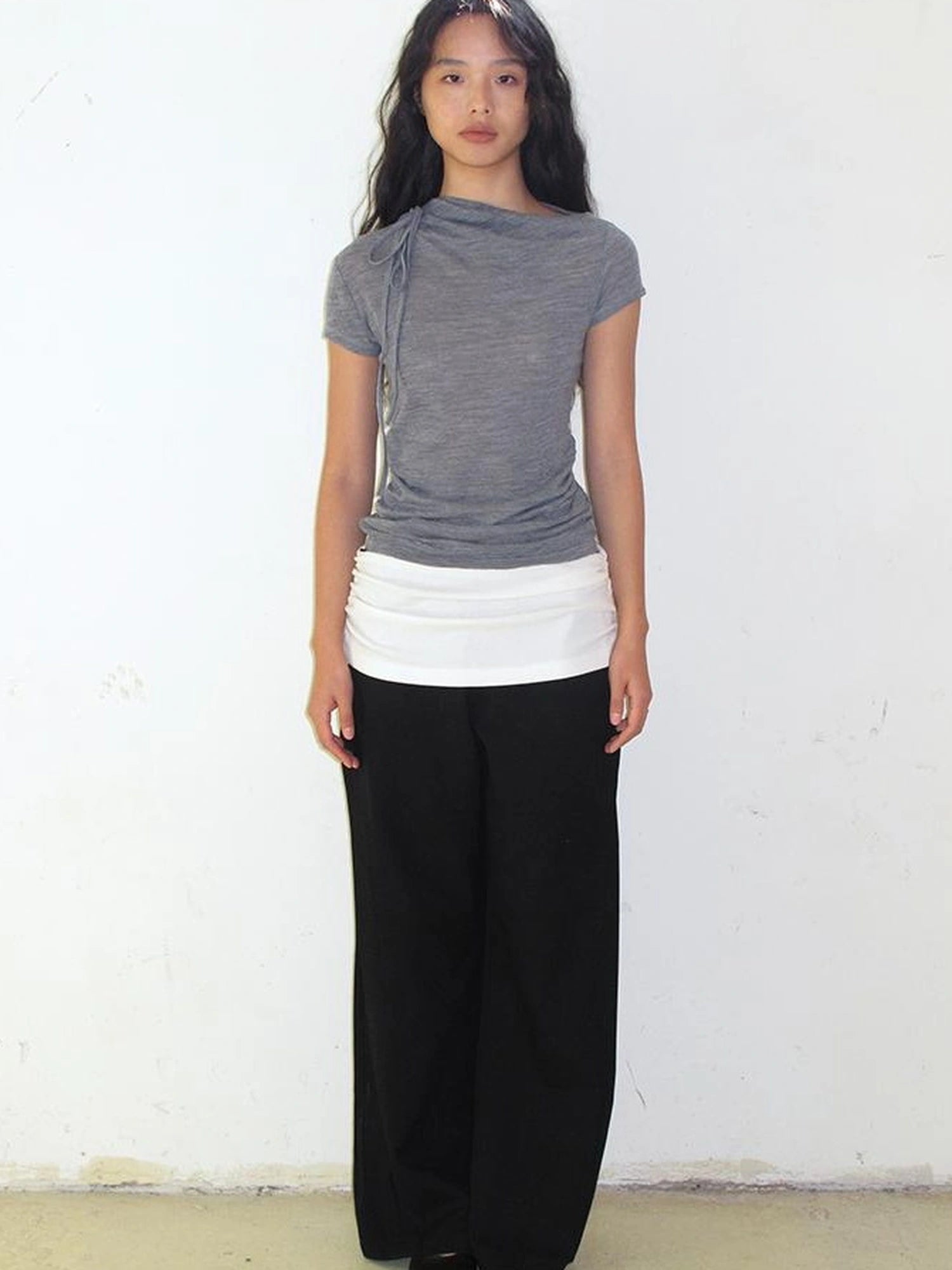 Mito de dar Australian Wool Textured Off Shoulder Tie Front T-shirt