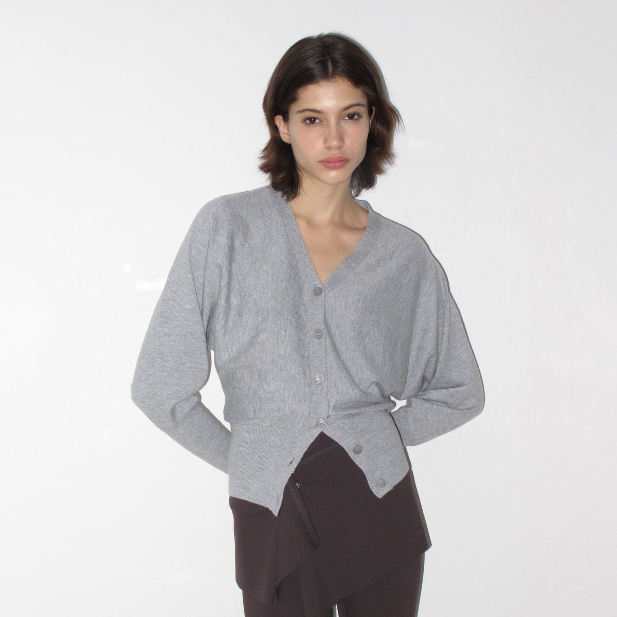 Mito_de_dar_Batwing_Sleeve_Cropped_V-neck_Wool_Blend_Women&