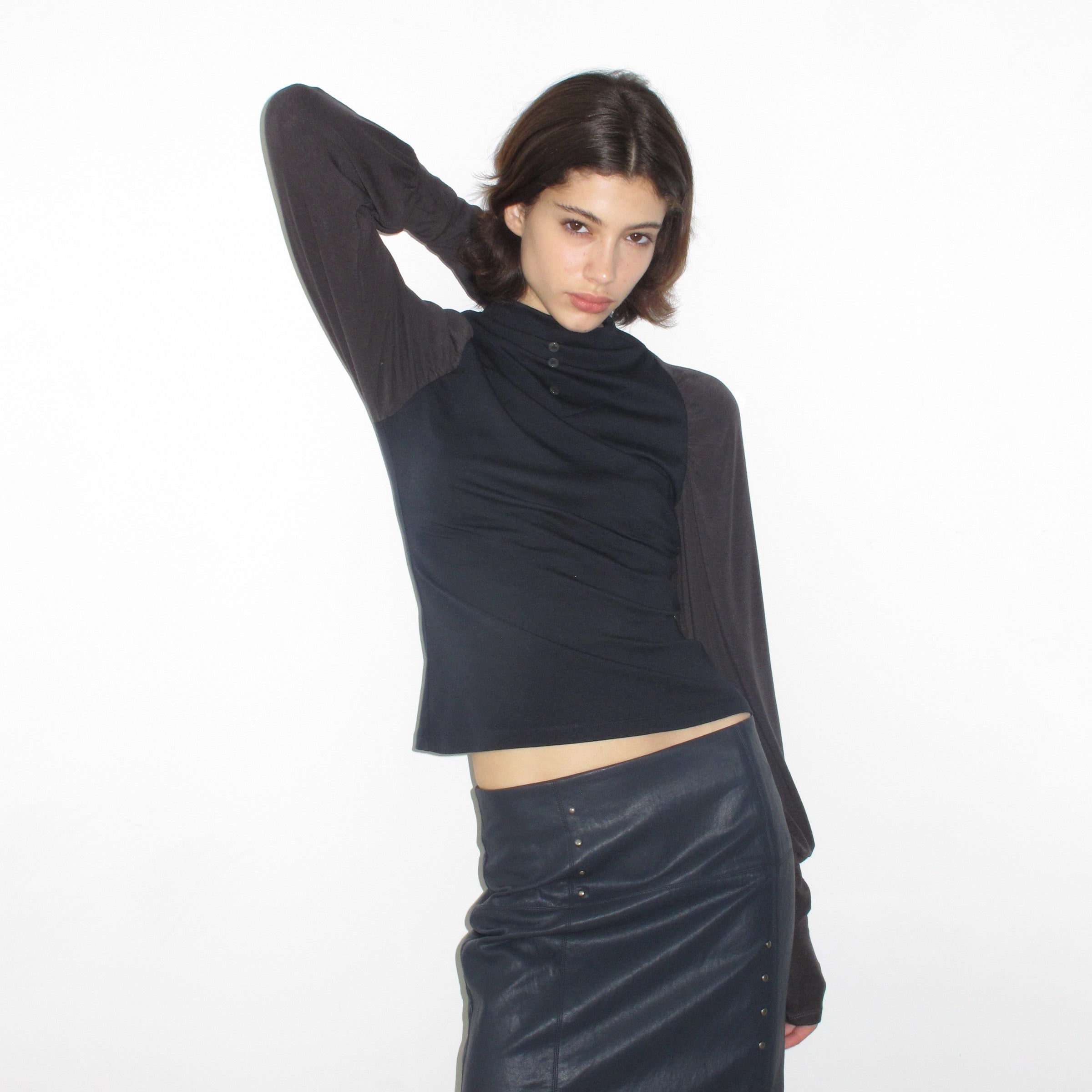 Mito_de_dar_Colorblock_Button_Raglan_Lantern_Slim_Women&